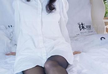BoBoSocks袜啵啵 - 粉色船袜的诱惑——稚予的写真让下载变成一种期待