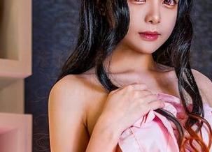 Hachi小芭穿蒂法泳装，高清写真集像是打开了新的“海洋”大门！