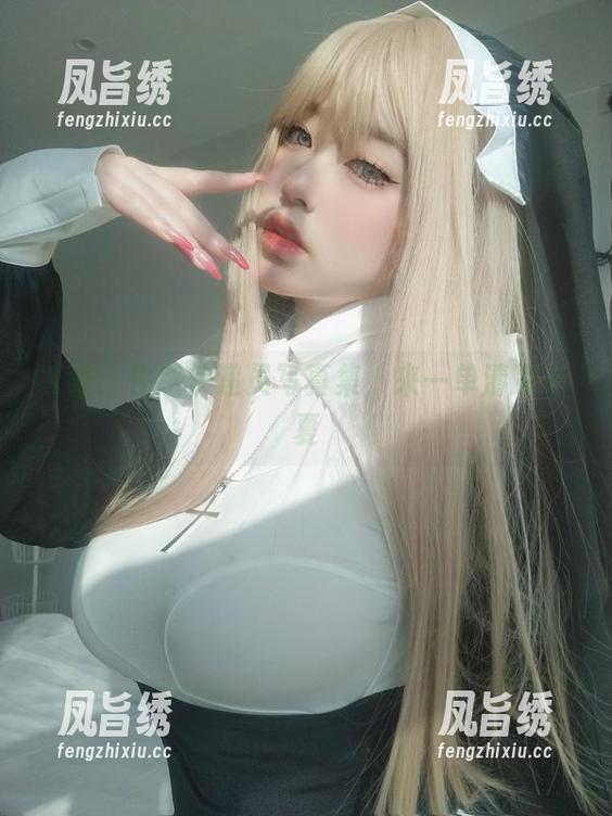 K酱：性感快递员写真集，来一单清凉一夏