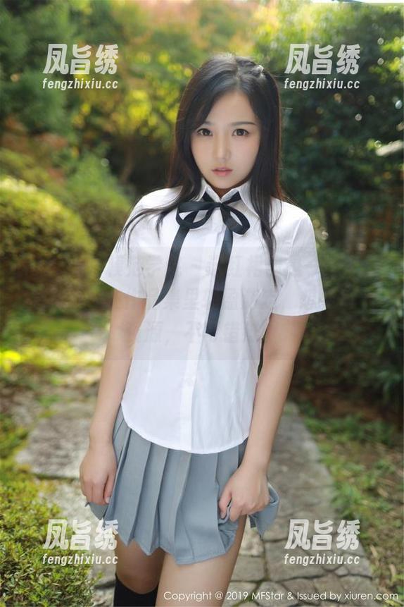 MFStar模范学院 - 这红裙像是一道风，唐琪儿il在作品集里轻盈游走，想要每个资源，不可错过。