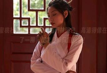 MiiTao蜜桃社 - 桃乃香Tina的网袜图包，高清得像在你面前走了一圈，感觉自带风扇效果！