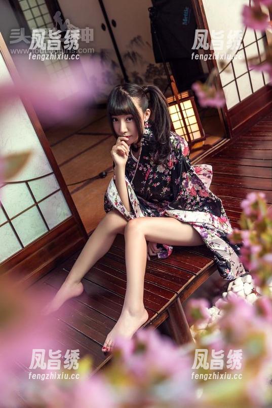 TouTiao头条女神 - 李由美的万圣节写真，真心觉得比我的万圣节妆还好看！