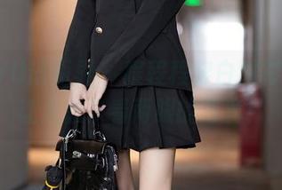 XIAOYU语画界 - 程程程穿白衬衫在线，让人想多看两眼的写真！