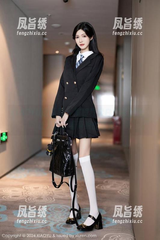 XIAOYU语画界 - 程程程穿白衬衫在线，让人想多看两眼的写真！