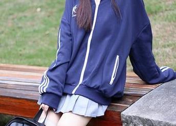 Xiuren秀人网 - 最新写真集：林子遥与学妹们的那些一天的酸甜苦辣！