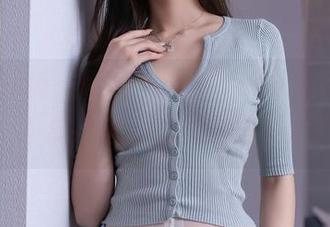 Xiuren秀人网 - 林文文yooki的连衣裙图包，满满都是小心思～你敢打开吗？