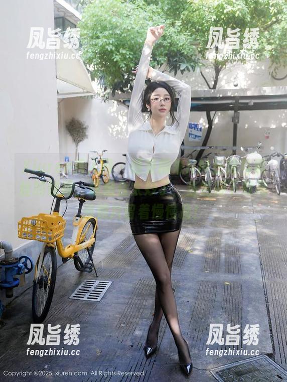 Xiuren秀人网-糯米NM Xiuren秀人网 - 感受糯米NM长裙与黑丝的碰撞,这组合太妙了,当然得下载高清照片留着慢慢品!