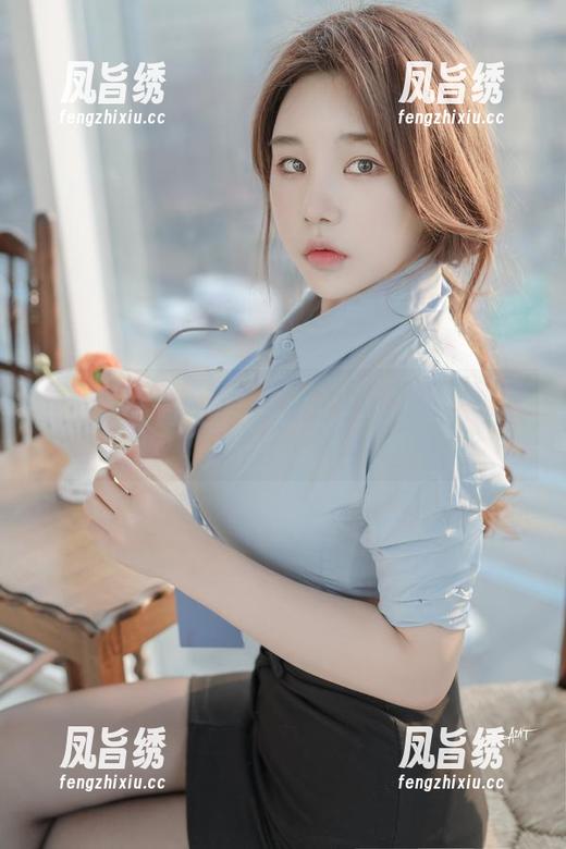 Zzyuri 套图放出,校园里的Zzyuri跟电影里的女主一样,哈哈。
