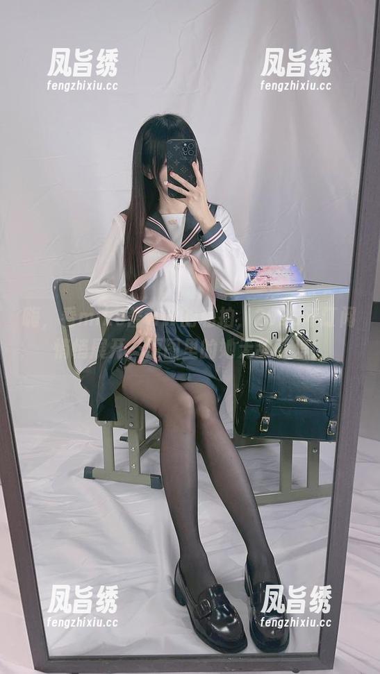 嗨，看miko酱ww的私拍，2023年订阅悄悄展开，原图里的她无敌可爱！