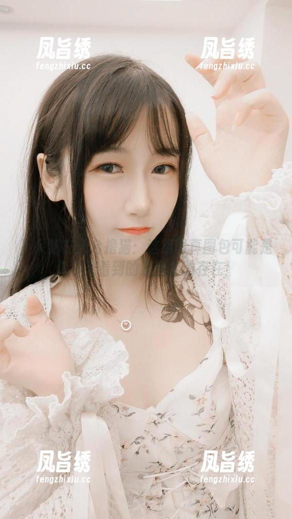 不呆猫 不呆猫在天台撸猫:这组写真图包可能是你今天看到的最轻松的存在!