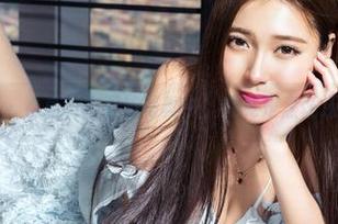 克拉女神 - 看嘉萌在厨娘写真中，究竟是烹饪还是调情？