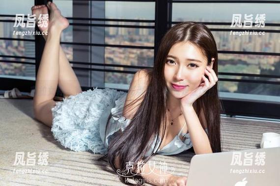 克拉女神 - 看嘉萌在厨娘写真中，究竟是烹饪还是调情？