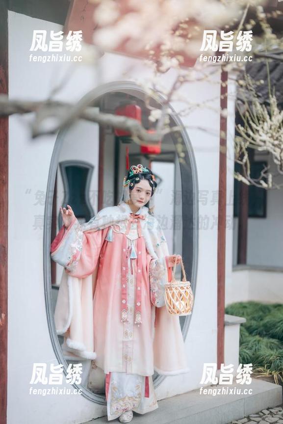 “兔子Zzz不吃胡萝卜”海边写真上线，真实的我有种想去海边溜达的冲动。