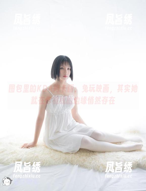 图包里的KDA阿卡丽：兔玩映画，其实她就在你视线的边缘悄然存在