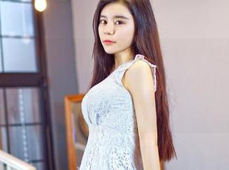 嗲囡囡 - 陈雅漫VICKY的居家全套：在家也能性感，图片里的拖鞋比我出门鞋好看！