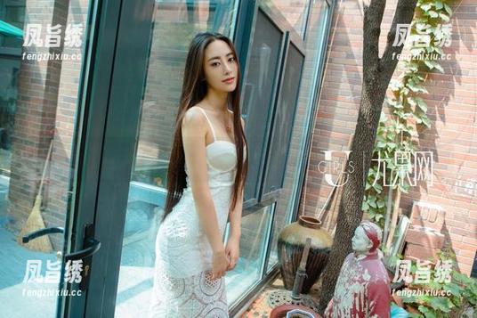 尤果网 - 制服在夏乔手里是魔法，最新美图随便一翻都是惊喜！