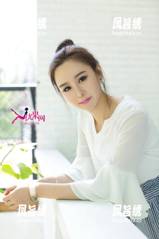 尤果网 - 将JK演绎到极致：尤菲儿的私拍资源我自荐！