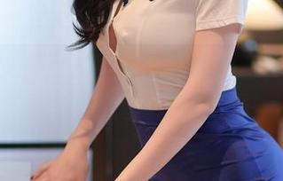 尤蜜荟 - 不可抗拒的Emily尹菲，快来免费领走这套粉色砰砰图