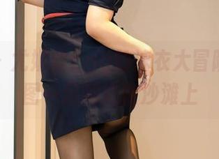 尤蜜荟 - 尤妮丝Egg的泳衣大冒险：和原图一起翻滚在沙滩上