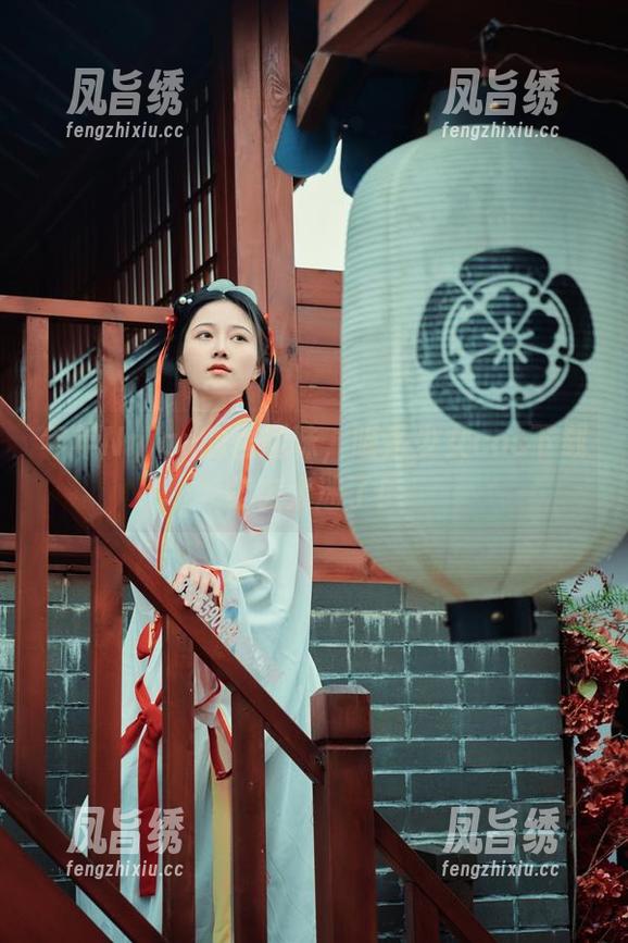 年年Nnian 年年Nnian的怪趣味,喵系少女cos下载实在太迷了!