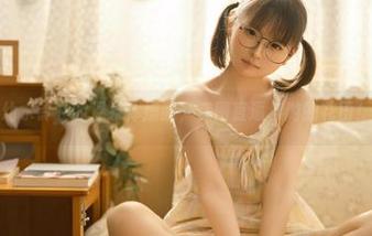幼水铃衣的温泉体操服，美图直逼春游的花田！