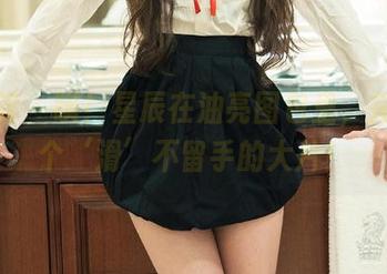 推女郎 - 噗！星辰在油亮图包里，完全是个‘滑’不留手的大片！