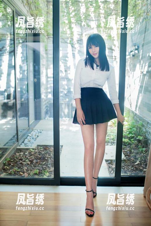 推女郎 - 王李丹尼，新天台图集更新，一不小心把‘屋顶’变成了后台