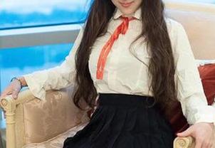 推女郎 - 合集里的艾栗栗，虽说是比基尼，结果却像演了一场戏。