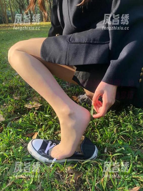 微密圈 - 精选无敌哒小姨妈的体操服，她的每一张照片都微微释放出路人甲的穿搭焦虑！
