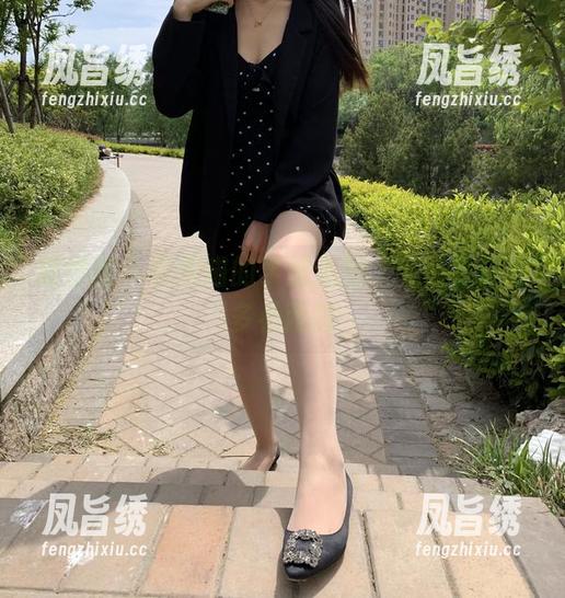 有你喵 微密圈 - 有你喵的学姐美图,可能会让你多看两眼