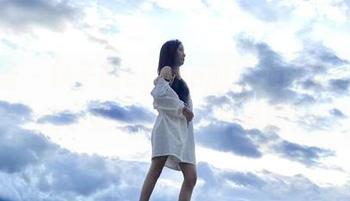 微密圈 - 林子喵Lynne的泳池图集：夏天的水面上藏着多少秘密？