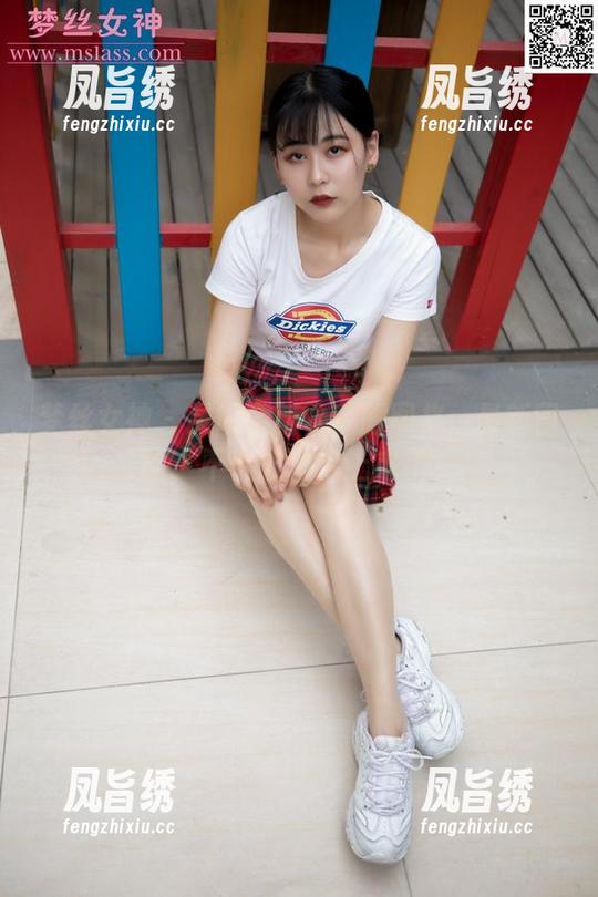 梦丝女神 - 灵唯全新水手服图集：最新冒险，不小心海浪上来了！
