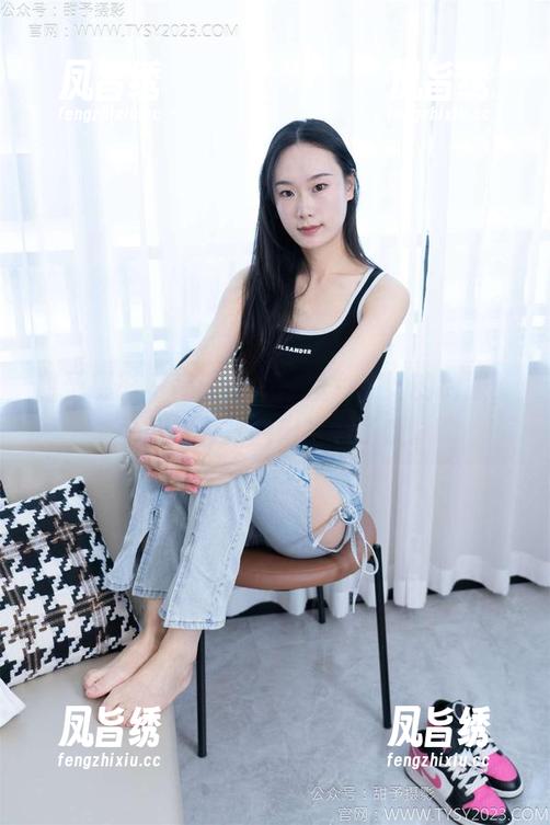 甜予摄影 - 高清合集：鱼鱼和她的制服，可能放开来能出本书了哦。