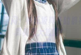 冬天不用沉闷：神乐坂真冬的裤袜女友写真美图大披露！