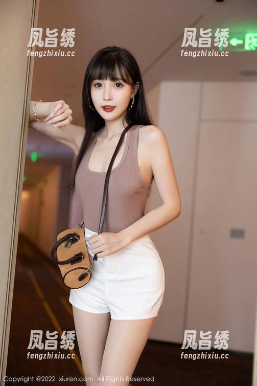 秀人网 - 这份刘钰儿天台原图，是我新一轮壁纸的最佳选择，太绝了。