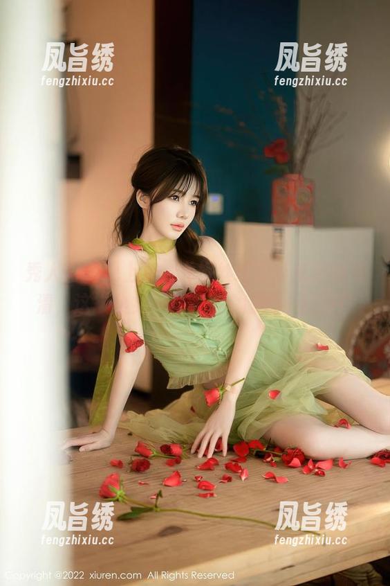 秀人网 - 晚上好，尤妮丝给你带来绝妙高清，这“熟女”其实是个暖心小姐姐！