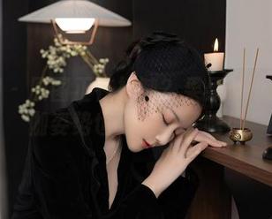 秀人网 - 原图正在打盹？果果Nikki的瑜伽姿势也太放松了吧！