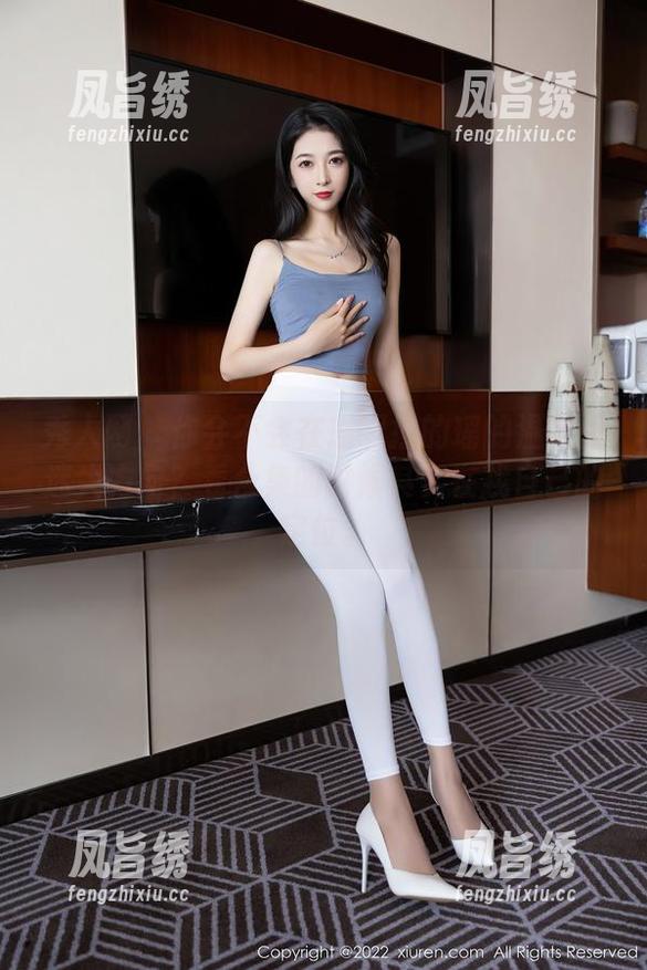 秀人网 - 你会不会在瑶啊摇的瑶的温柔间迷失方向？看合集的时候其实在找自己的定位。