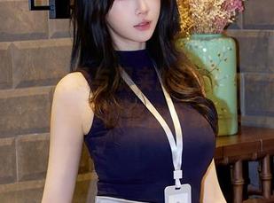 秀人网 - 少女梦与现实的边缘，芝芝Booty写真随便你下载。
