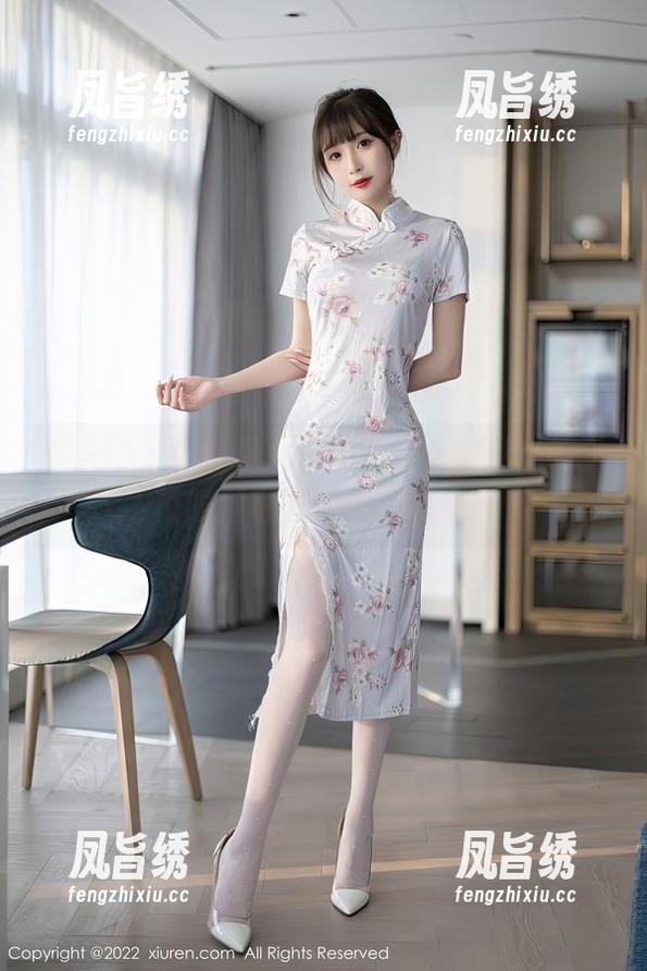 秀人网-邹晶晶女王 秀人网 - 邹晶晶女王的私拍:你见过的“校服”也能这么高级吗?