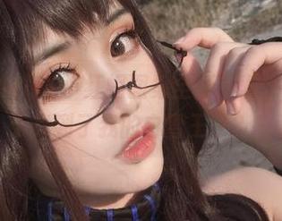 芊川一笑MNK小红帽图集全新下载，这下我终于找到了我的白雪王子？！