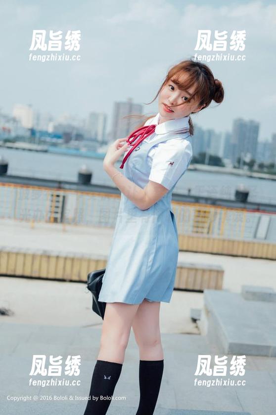 菠萝社 - 节奏快得让人窒息，王语纯无圣光办公室照，图片里有闲聊的巧妙解读。