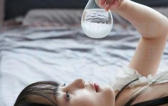 蜜桃社 - 索菲娅Sophia的“温柔”，相信我，无须多言，图片资源都会告诉你一切。