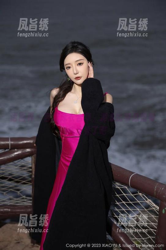 语画界 - 言沫泳衣合集，游泳比赛恐怕要变成走秀了吧