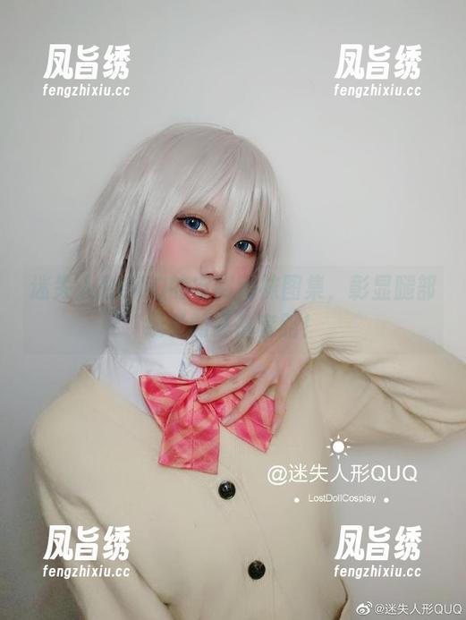 迷失人形QUQ的定制网袜图集，彰显腿部线条的必备套路！