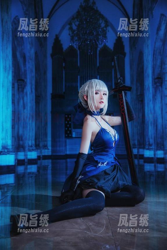 图册捞条金鱼yui：制服其实适合每一天！