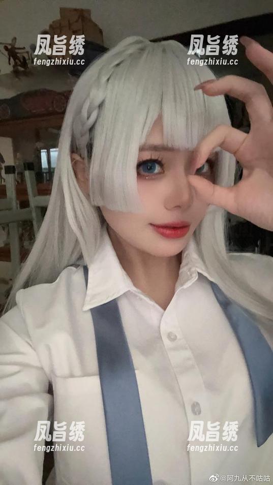 精选阿九从不咕咕的圣诞写照，白色和红色的疯狂撞击