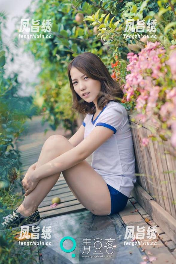 青豆客 - 海边的原图清新脱俗，难怪子纯儿Annie的每张照片都像被海浪抚过一样。