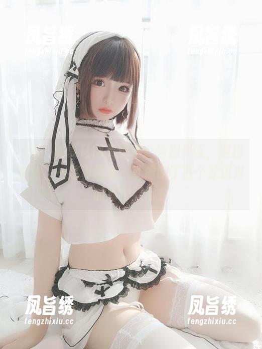 香川澪的夏日图集精选：告别严谨，迎接随意，一幕幕愉悦，就像吃了四个冰淇淋的那种眉目。
