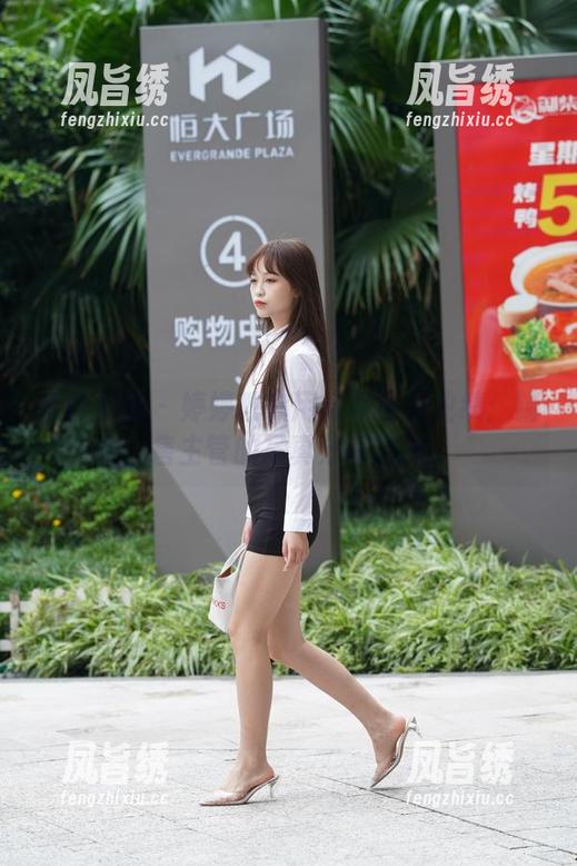 魔镜街拍 - 婷婷教你用粉裙征服业绩：销售主管的写真分享时间